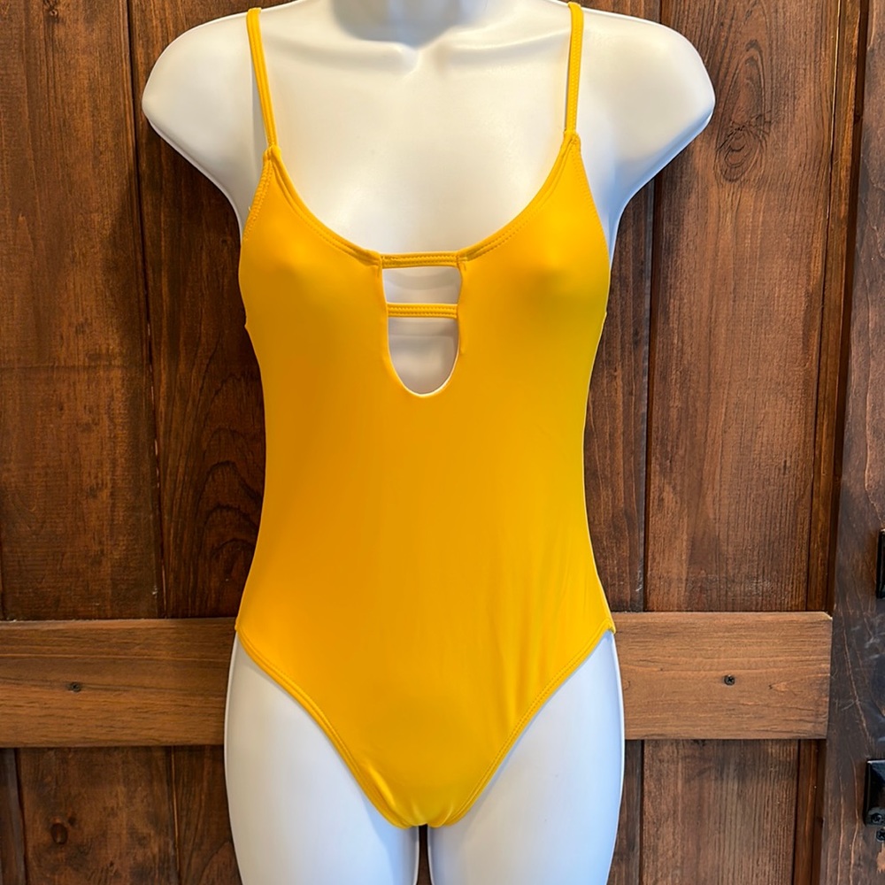Girls yellow one piece swimsuit - size 150 (12)